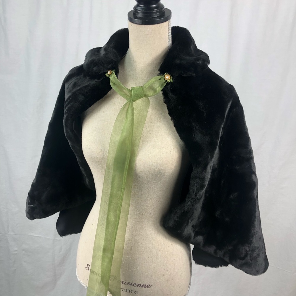 Vintage Faux Fur Capelet for Winter Wedding, Gala